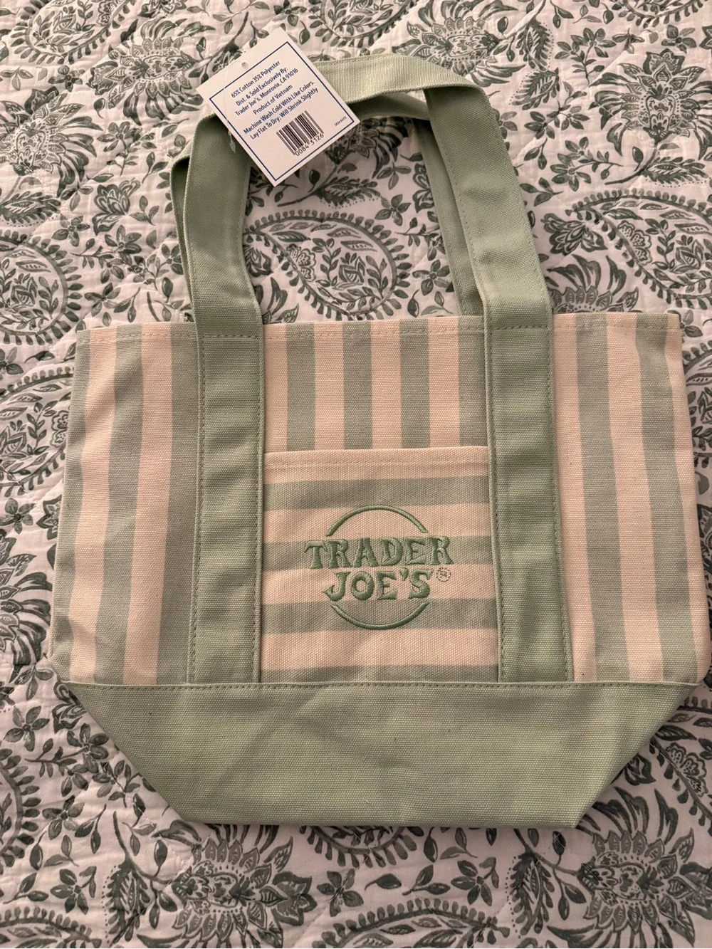Trader Joe’s Summer of 2026, set of mini stripped totes. New!